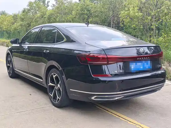 Volkswagen Passat 2023