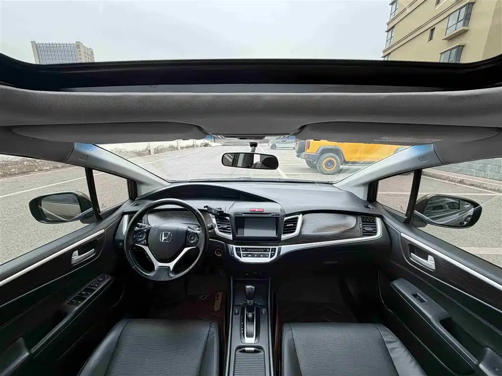 Honda Jade 2015 — фото 10