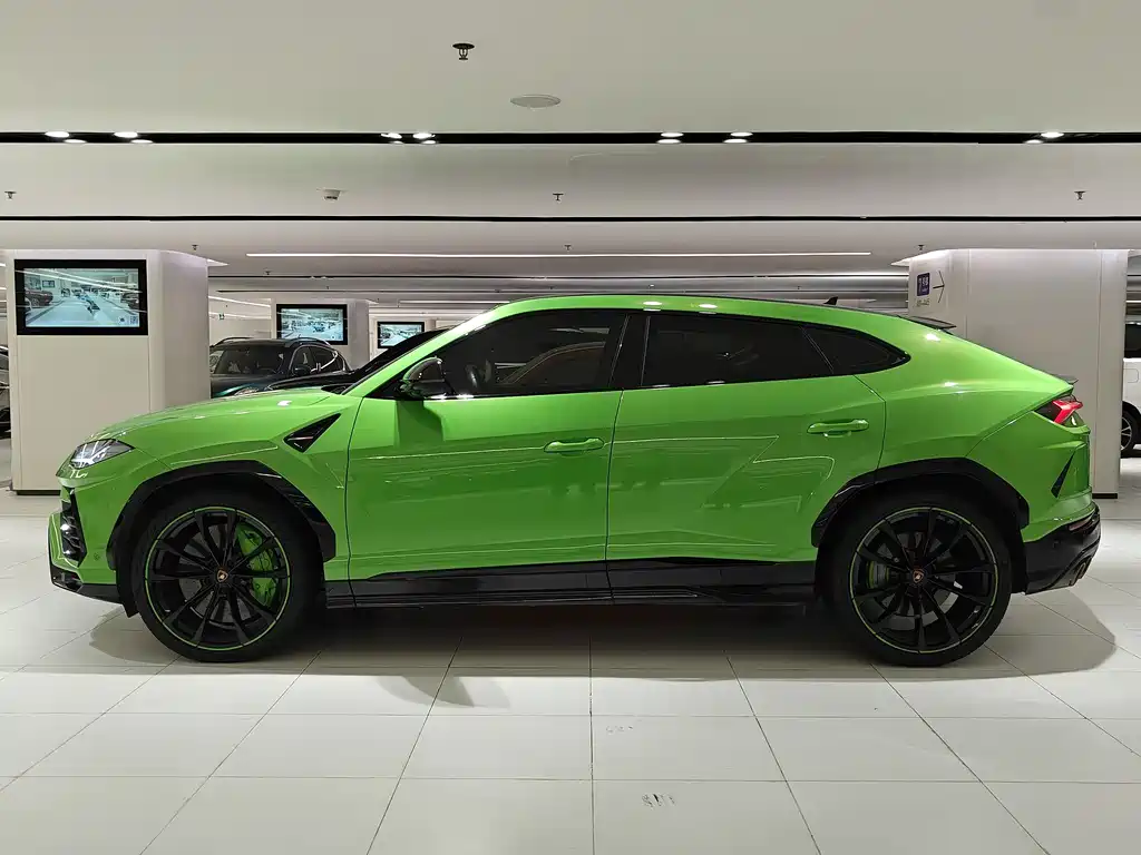 Lamborghini Urus 2021 — фото 3