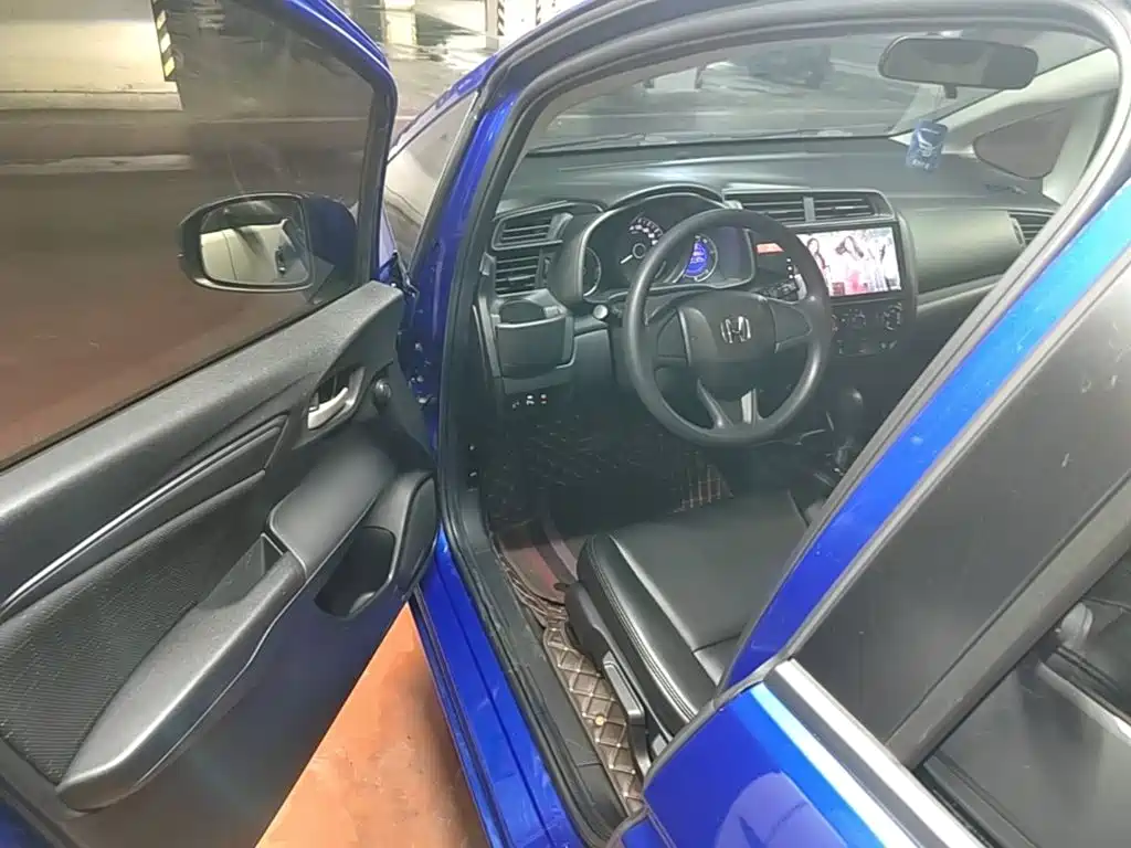 Honda Fit 2017 — фото 16