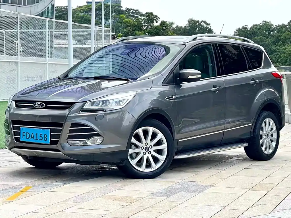 Ford Kuga 2014 — фото 1