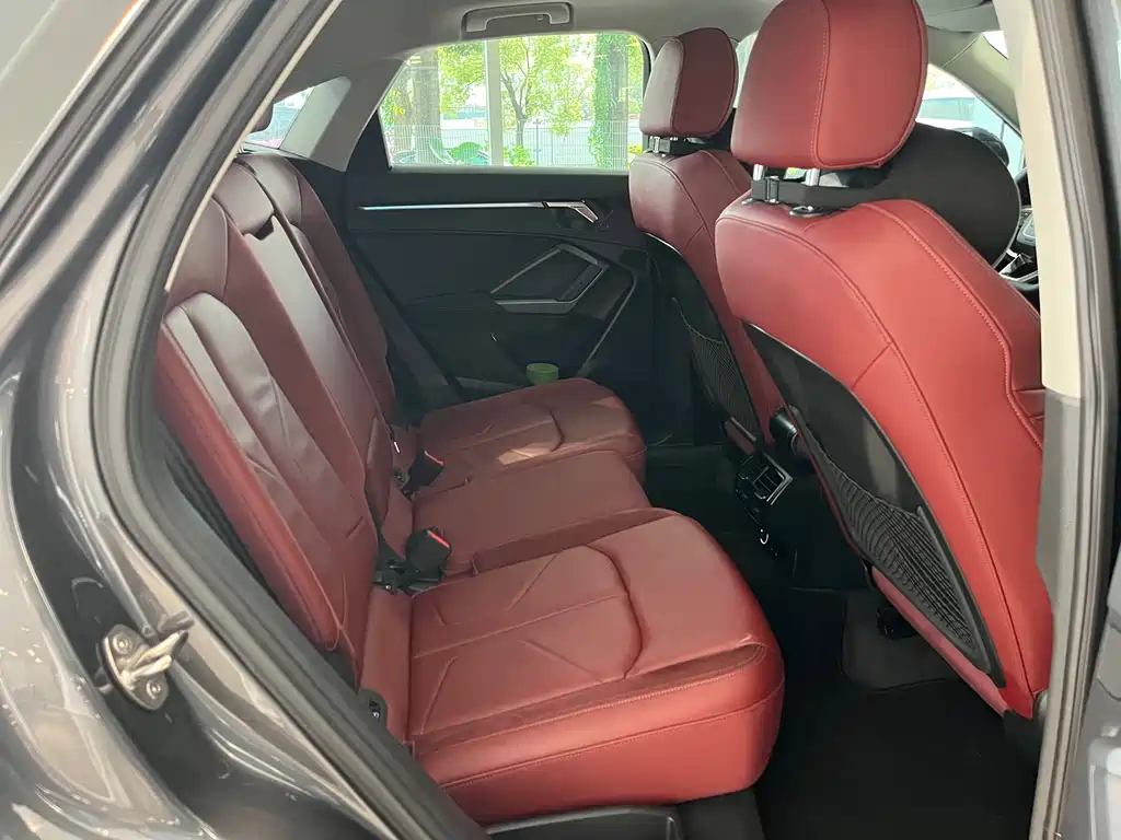 Audi Q3 Sportback 2021 — фото 16