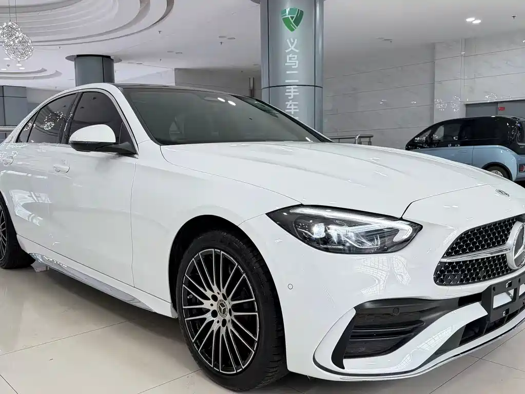 Mercedes-Benz C-Class 2023 — фото 1