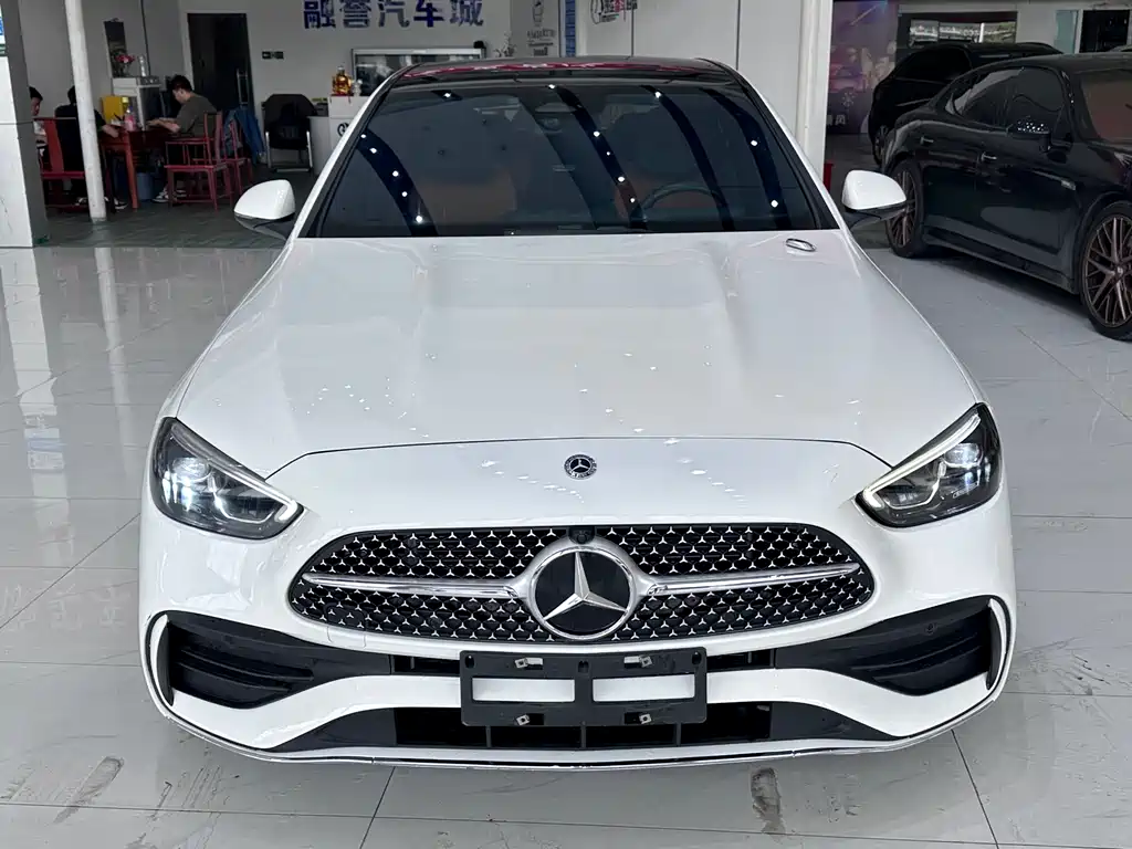 Mercedes-Benz C-Class 2023 — фото 2