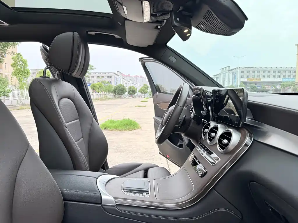 Mercedes-Benz GLC 2021 — фото 20