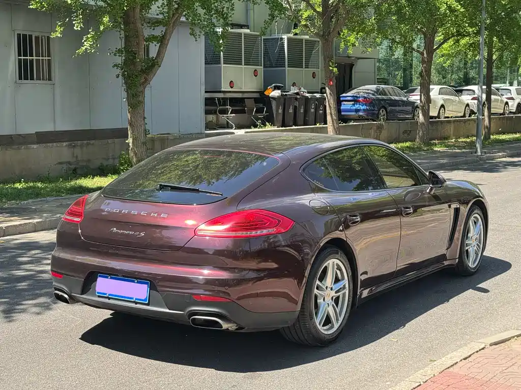 Porsche Panamera 2014 — фото 22