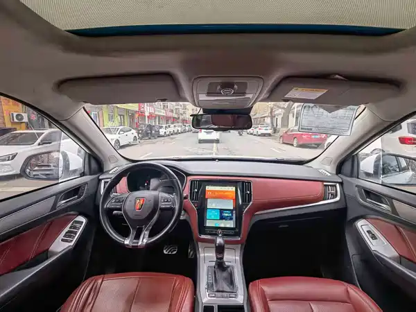 Roewe RX5 2016