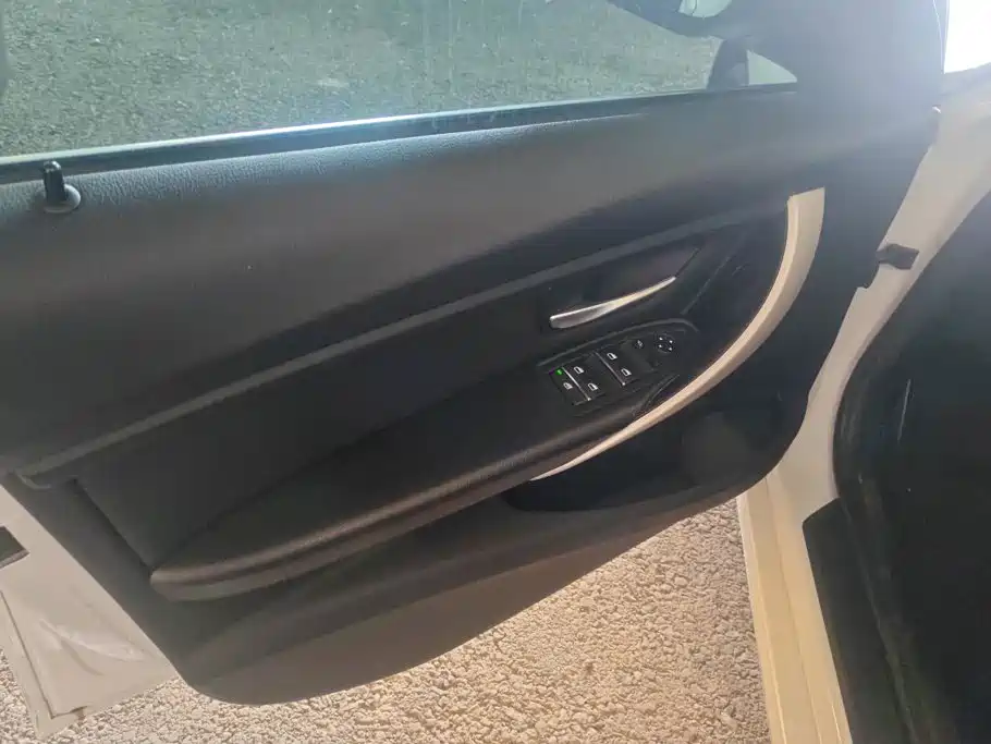 BMW 3 Series 2016