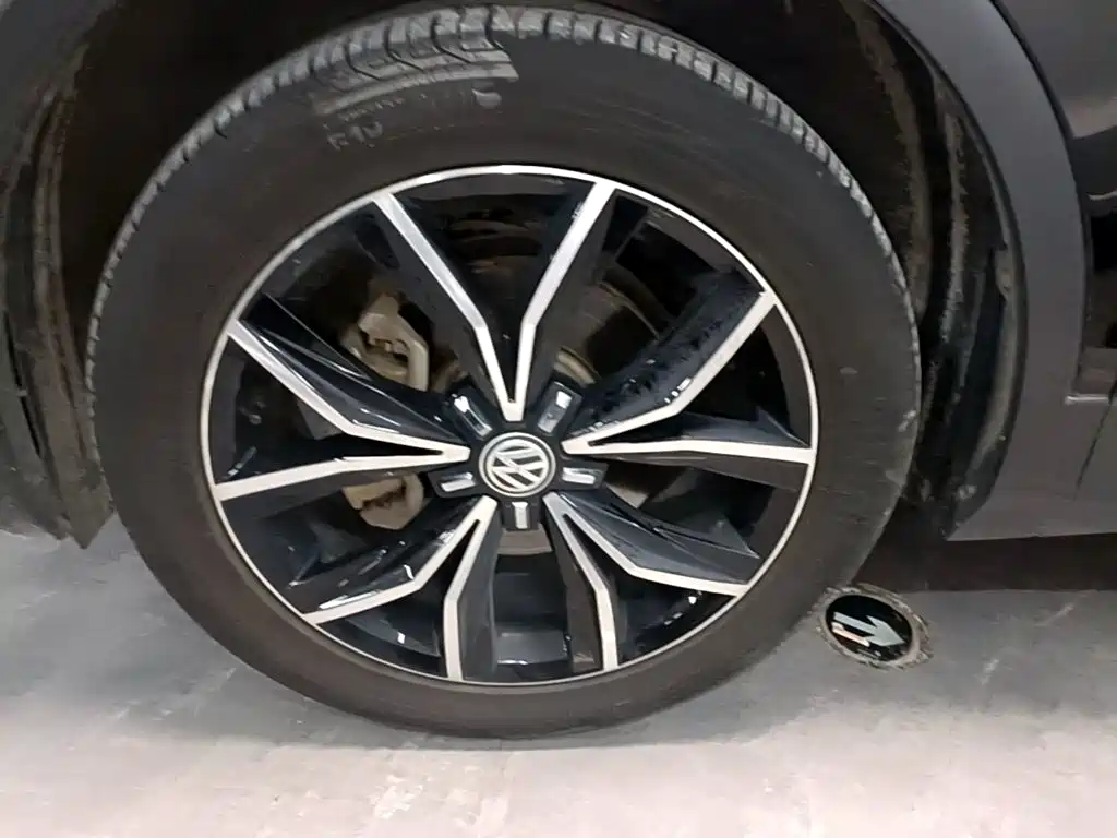 Volkswagen Tiguan L 2020 — фото 23