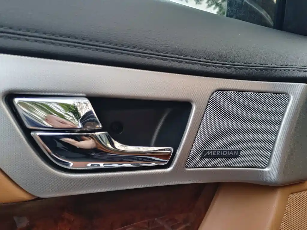 Jaguar XF 2015 — фото 2