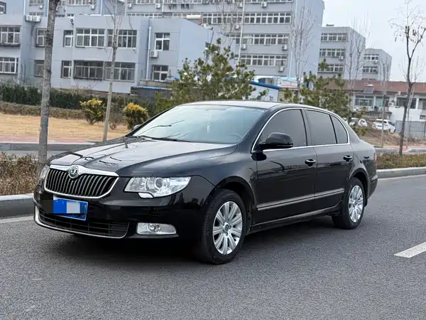 Skoda Superb 2012
