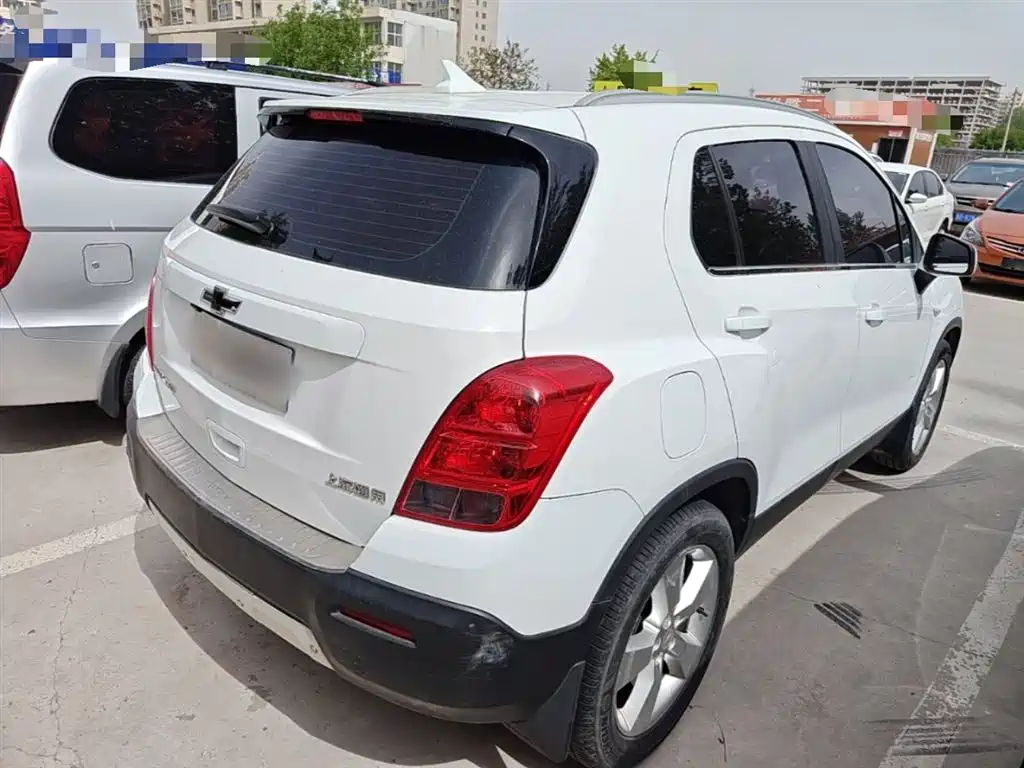 Chevrolet Trax 2015 — фото 7
