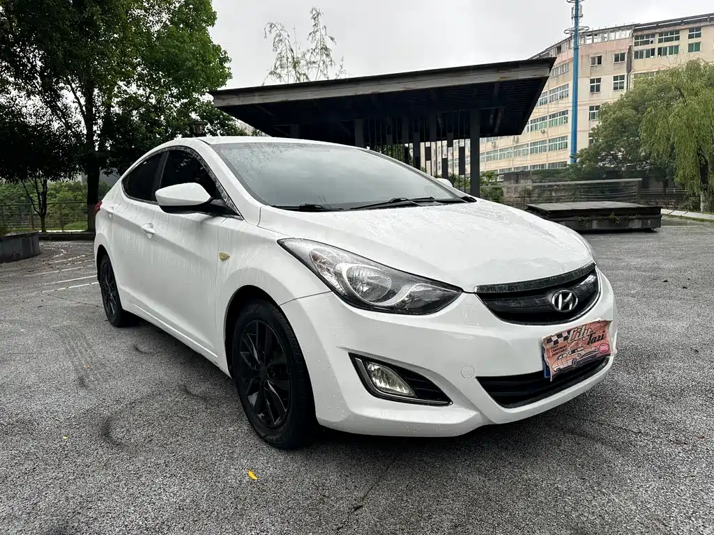 Hyundai Elantra Langdong 2015 — фото 3