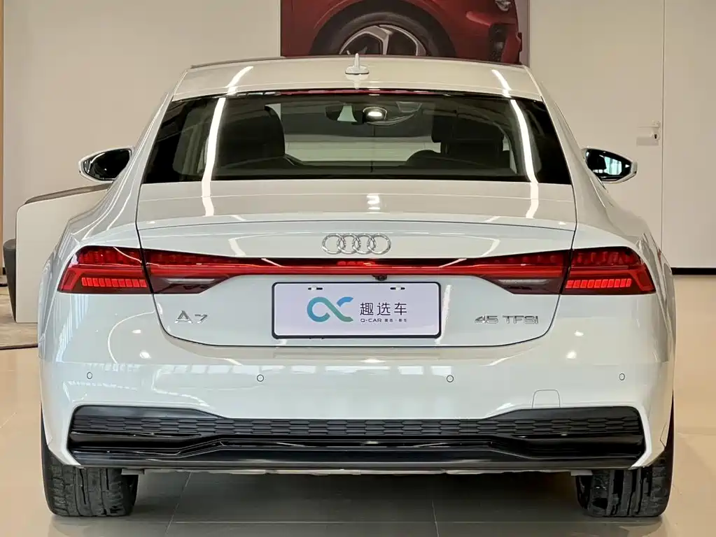 Audi A7 2023 — фото 6