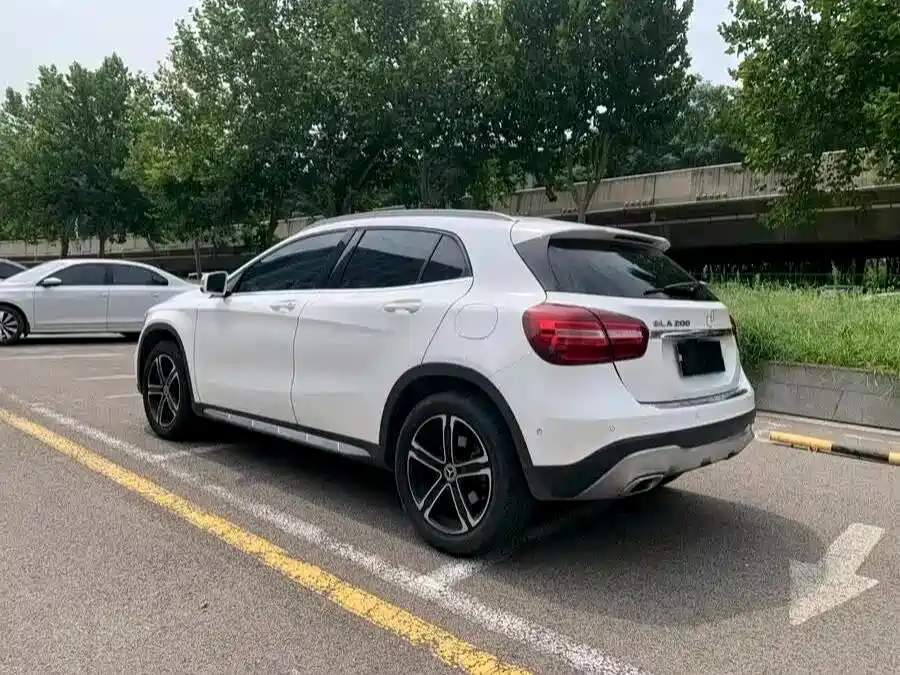 Mercedes-Benz GLA 2018 — фото 9