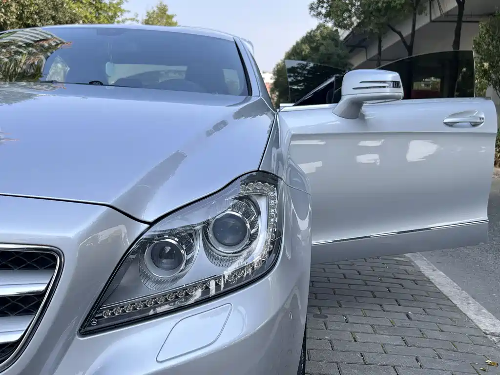 Mercedes-Benz CLS 2013 — фото 12