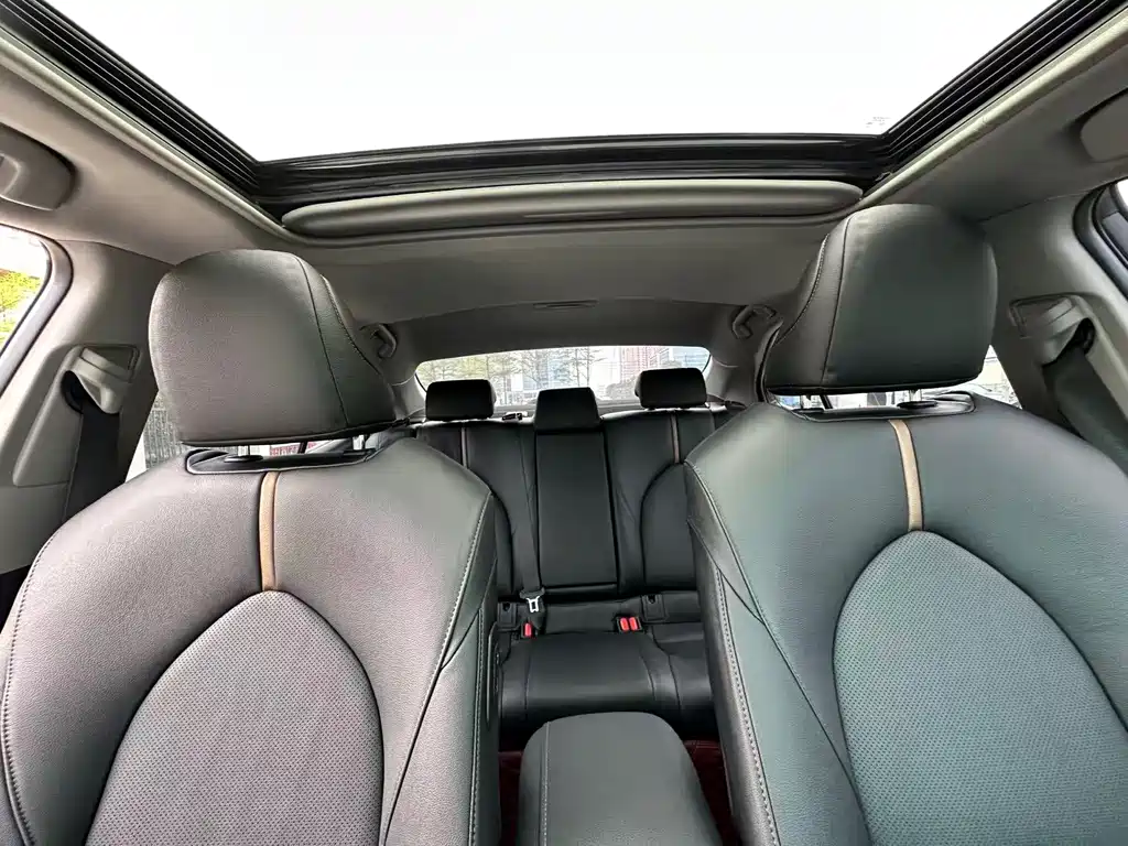 Toyota Camry 2022 — фото 20