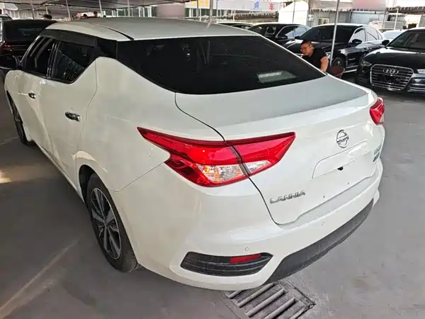 Nissan Bluebird 2016