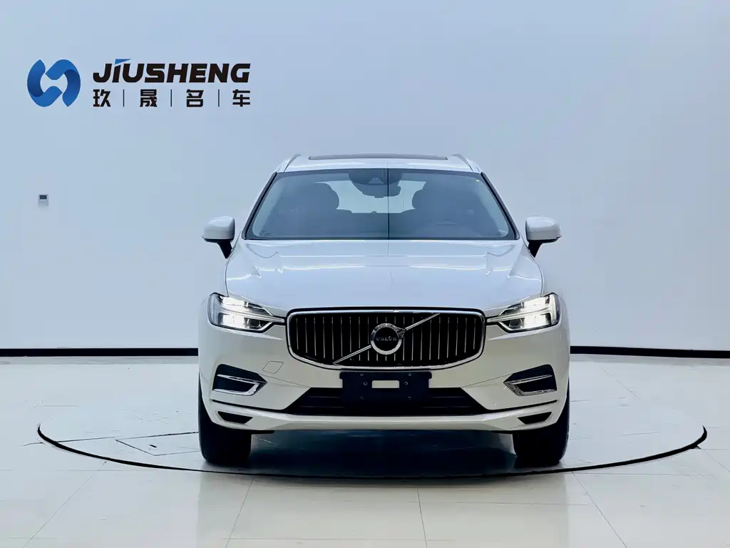 Volvo XC60 2020 — фото 2