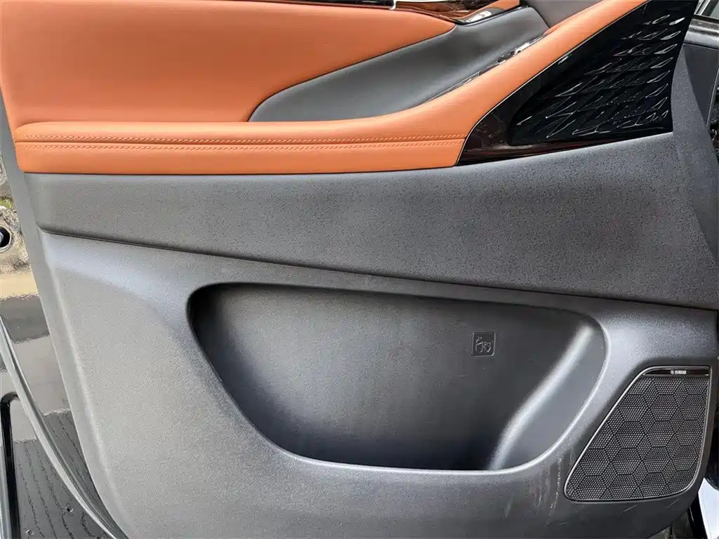 GAC Motor Trumpchi E9 — фото 13