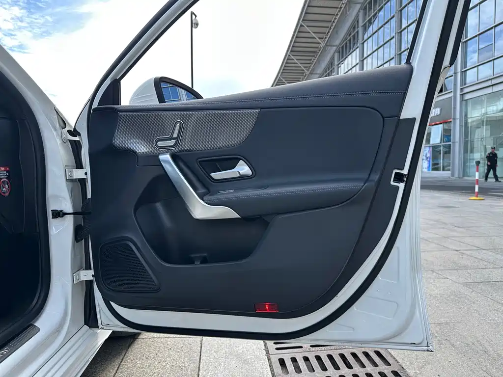 Mercedes-Benz A-Class 2022 — фото 34