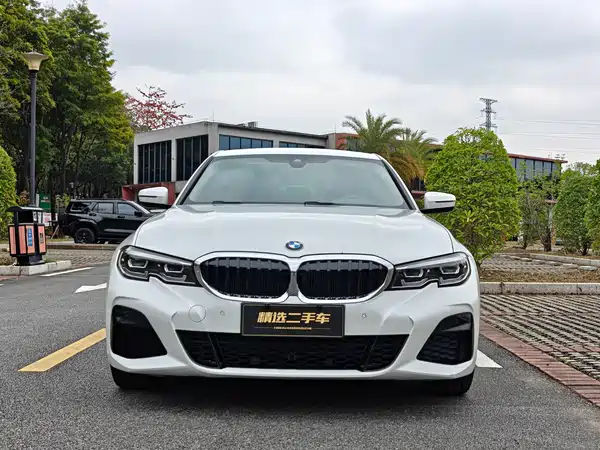 BMW 3 Series 2022