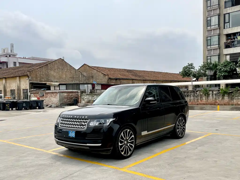 Land Rover Range Rover 2017 — фото 1