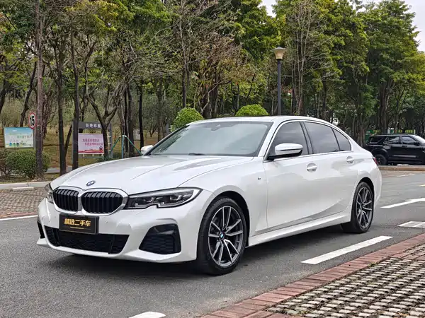BMW 3 Series 2022