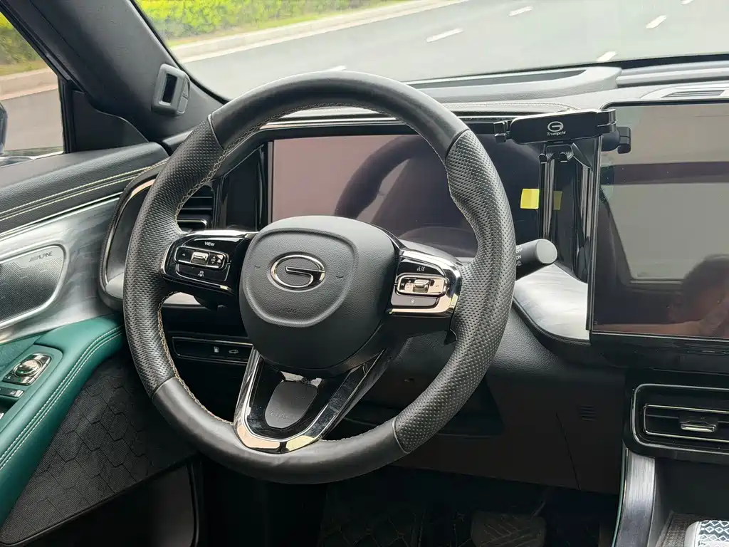 GAC Motor Trumpchi GS8 2023 — фото 13