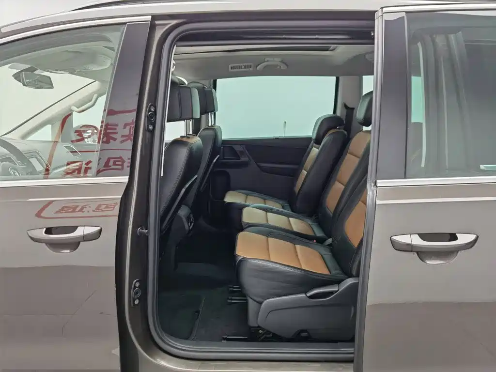 Volkswagen Sharan 2016 — фото 15