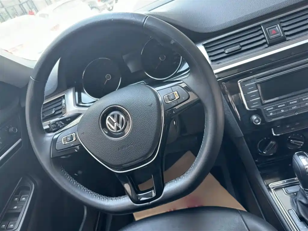 Volkswagen Bora 2018 — фото 12