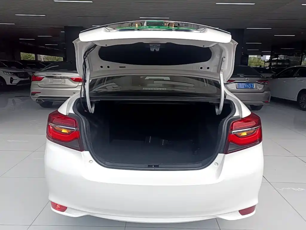 Toyota Vios 2021 — фото 19