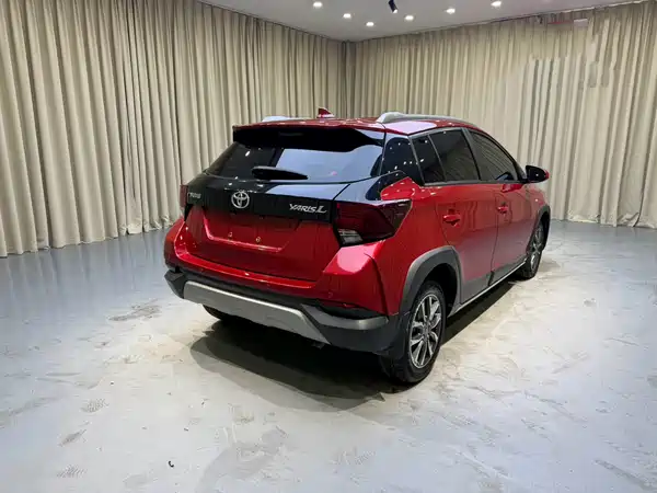 Toyota Yaris L 2022