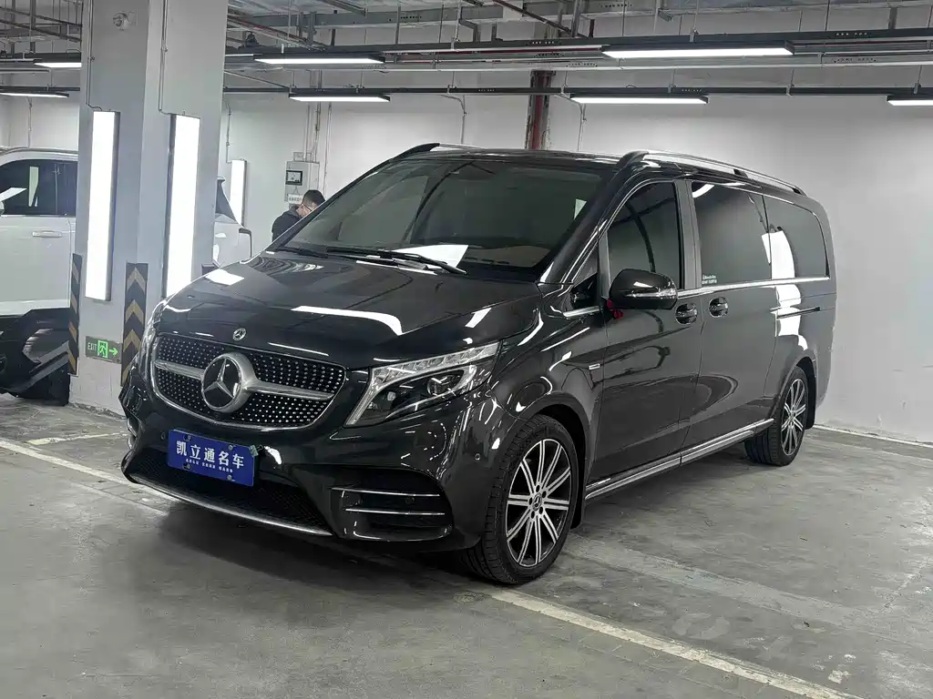 Mercedes-Benz V-Class 2022 — фото 1