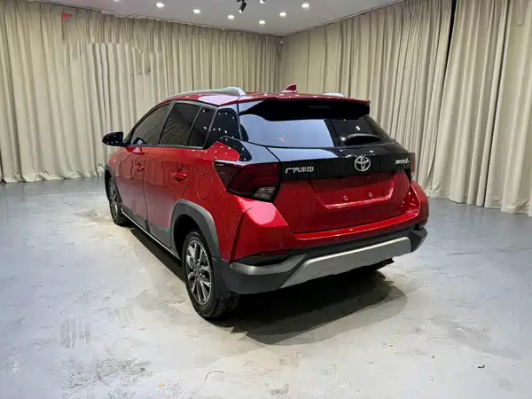 Toyota Yaris L 2022
