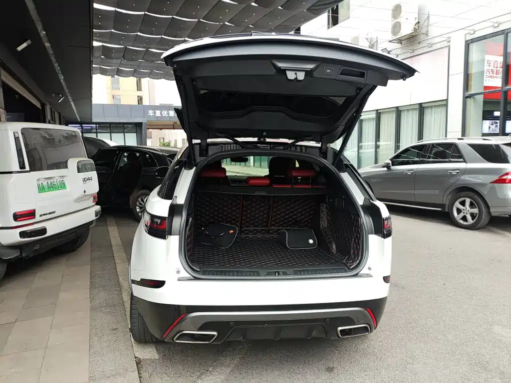 Land Rover Velar 2017 — фото 18