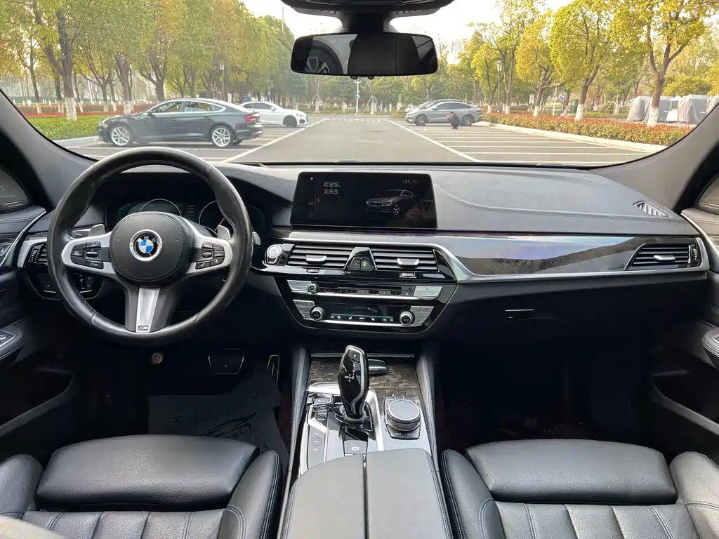 BMW 6 Series GT 2019 — фото 13