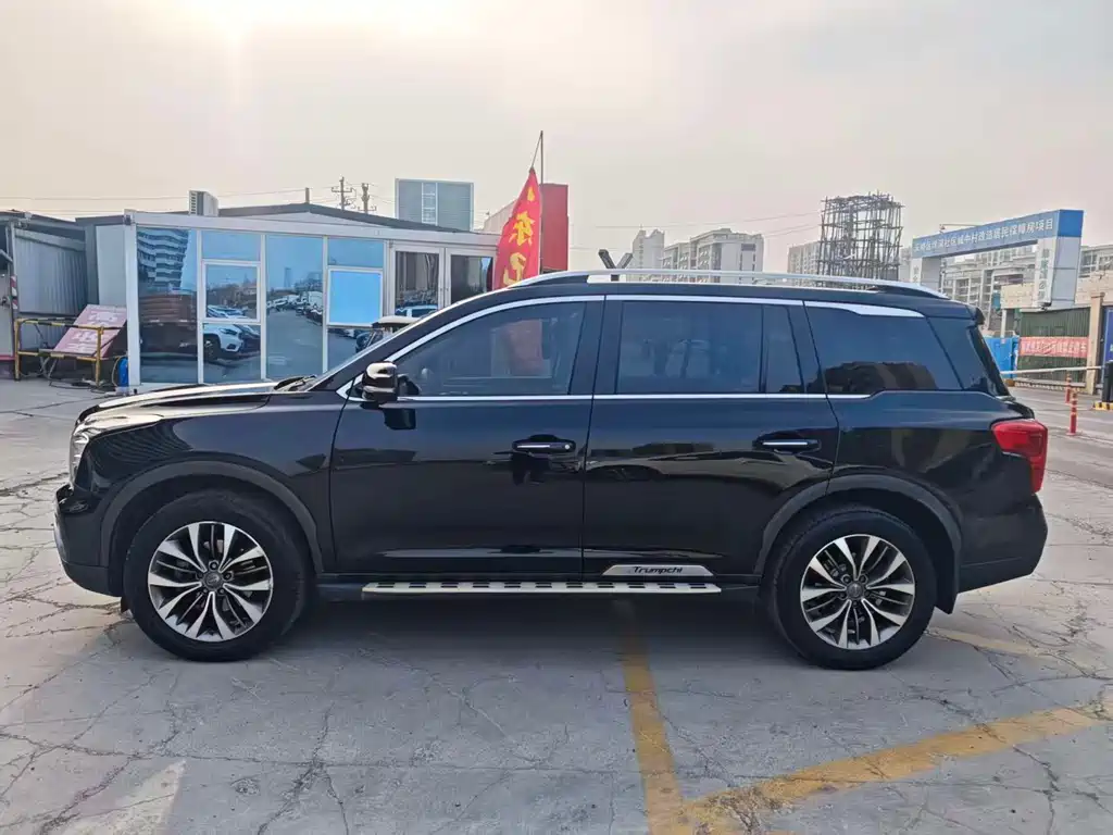 GAC Motor Trumpchi GS8 2017 — фото 6