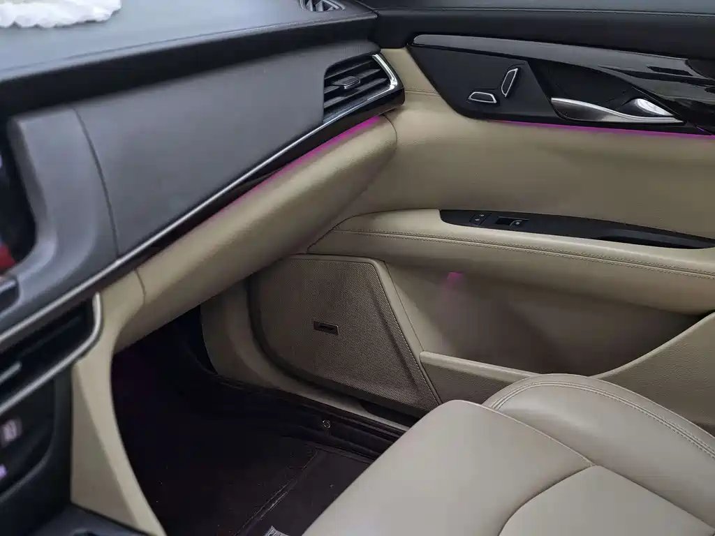 Cadillac CT6 2016 — фото 10