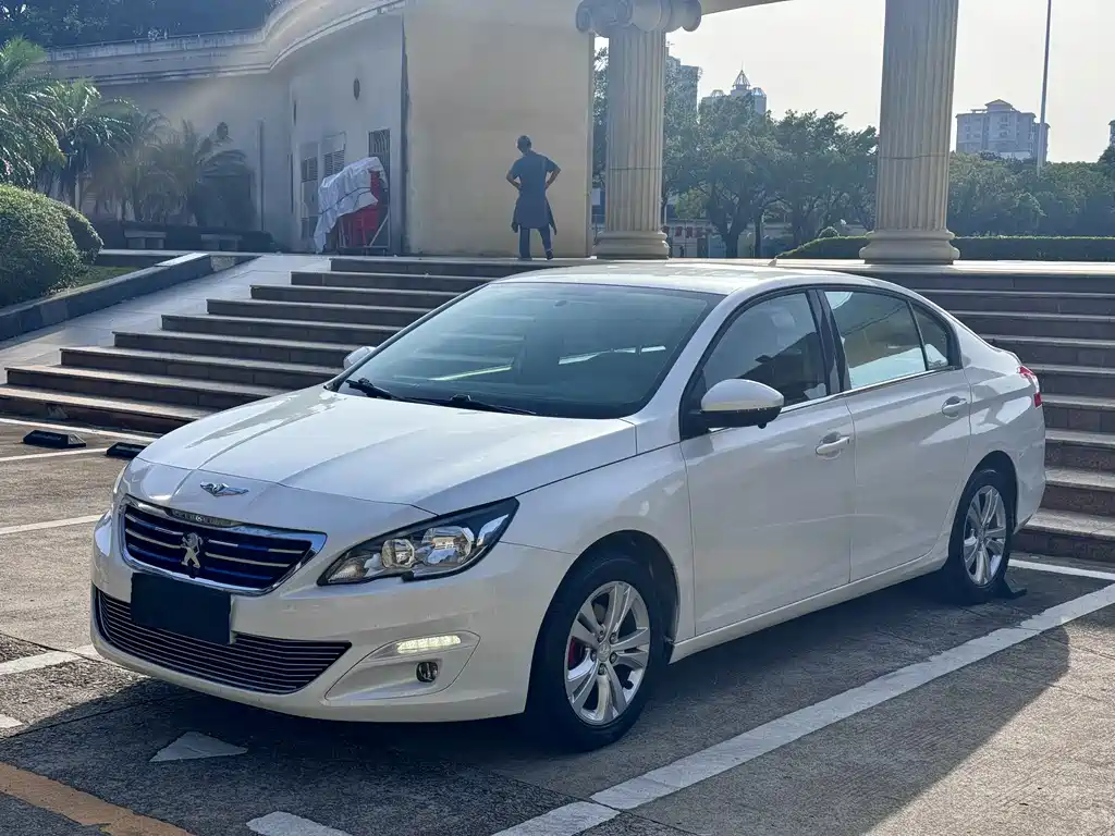 Peugeot 408 2015 — фото 1