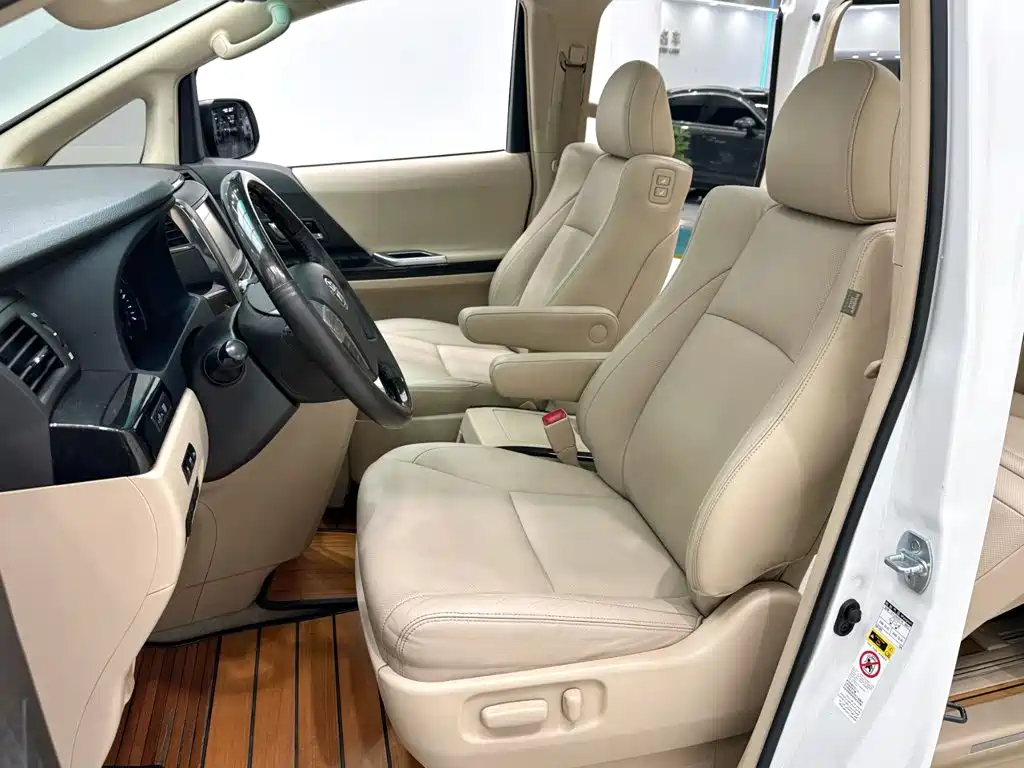 Toyota Alphard 2014 — фото 9