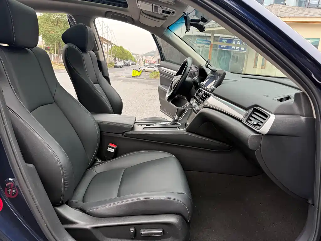 Honda Inspire 2021 — фото 13
