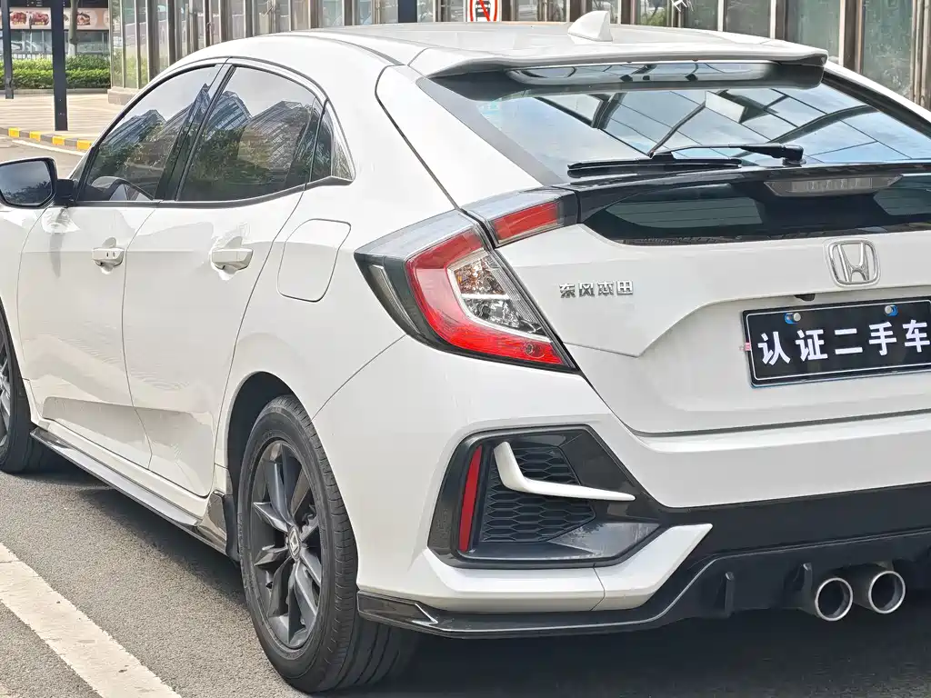 Honda Civic 2021 — фото 27