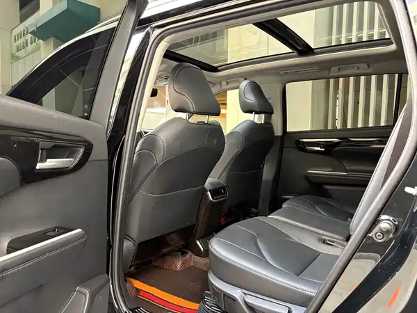 Toyota Highlander 2023