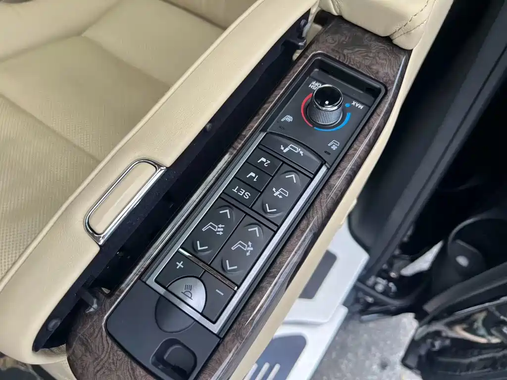 Toyota Alphard 2022 — фото 5
