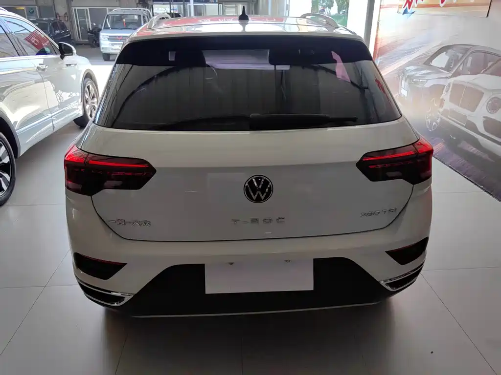 Volkswagen T-Roc 2023 — фото 6