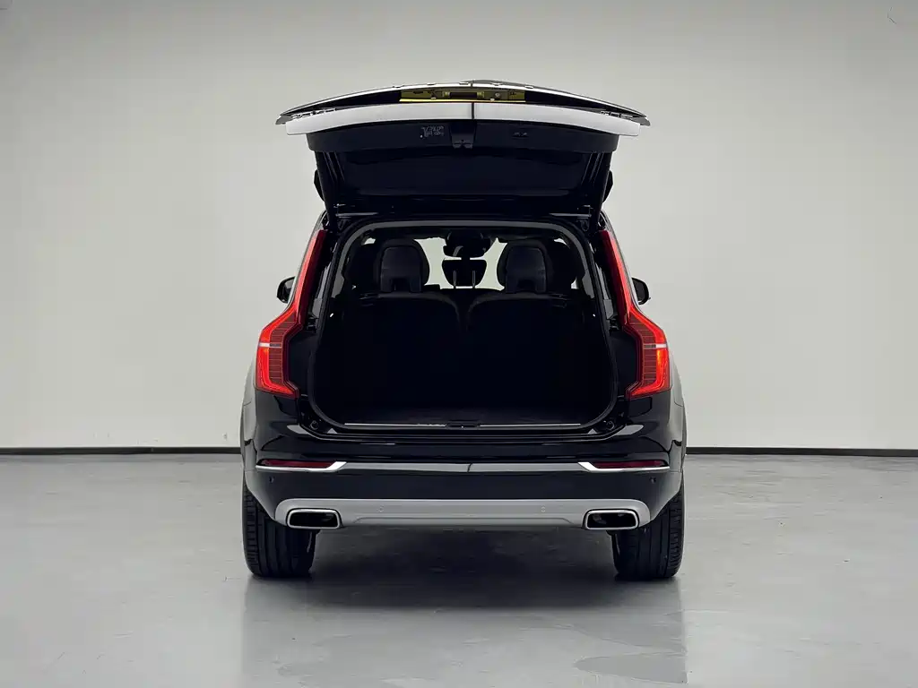 Volvo XC90 2019 — фото 17