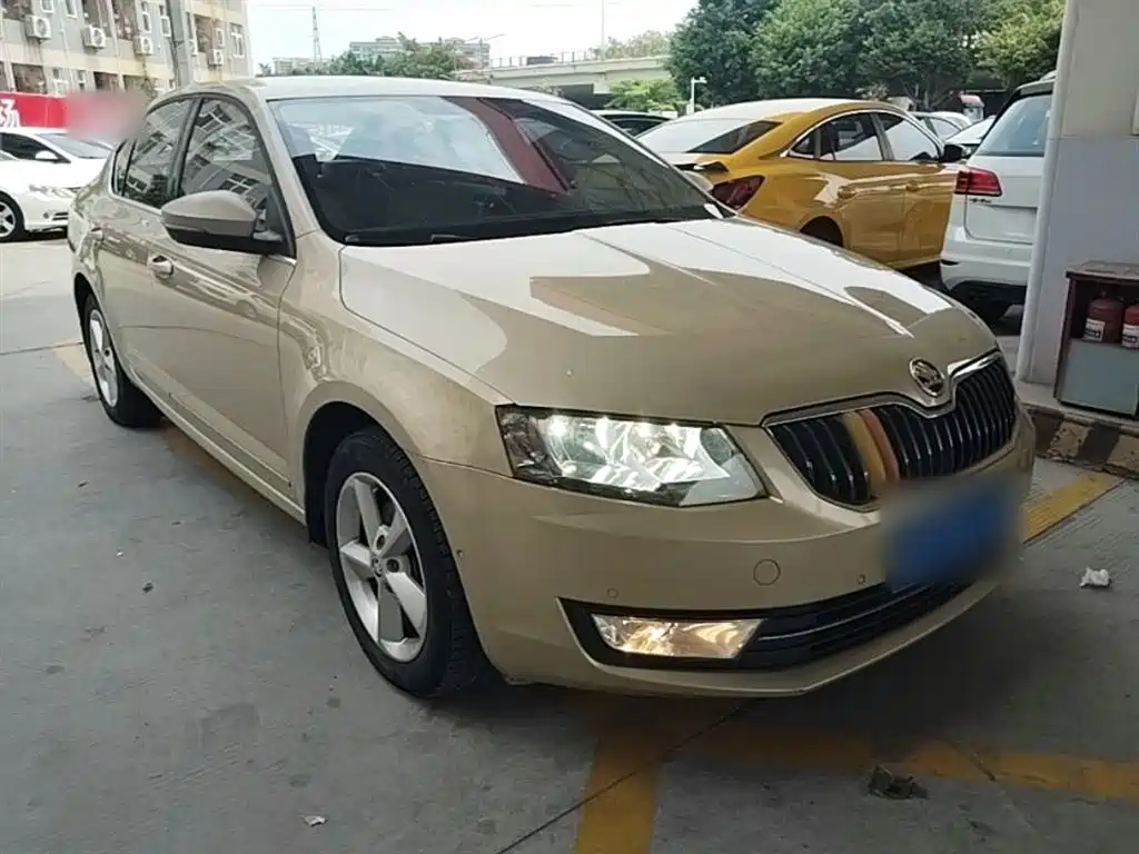 Skoda Octavia 2015 — фото 4