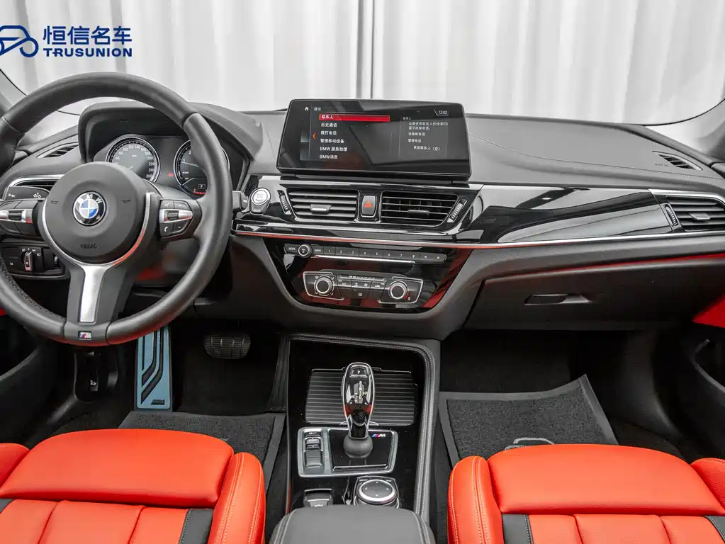 BMW 1 Series 2022 — фото 12