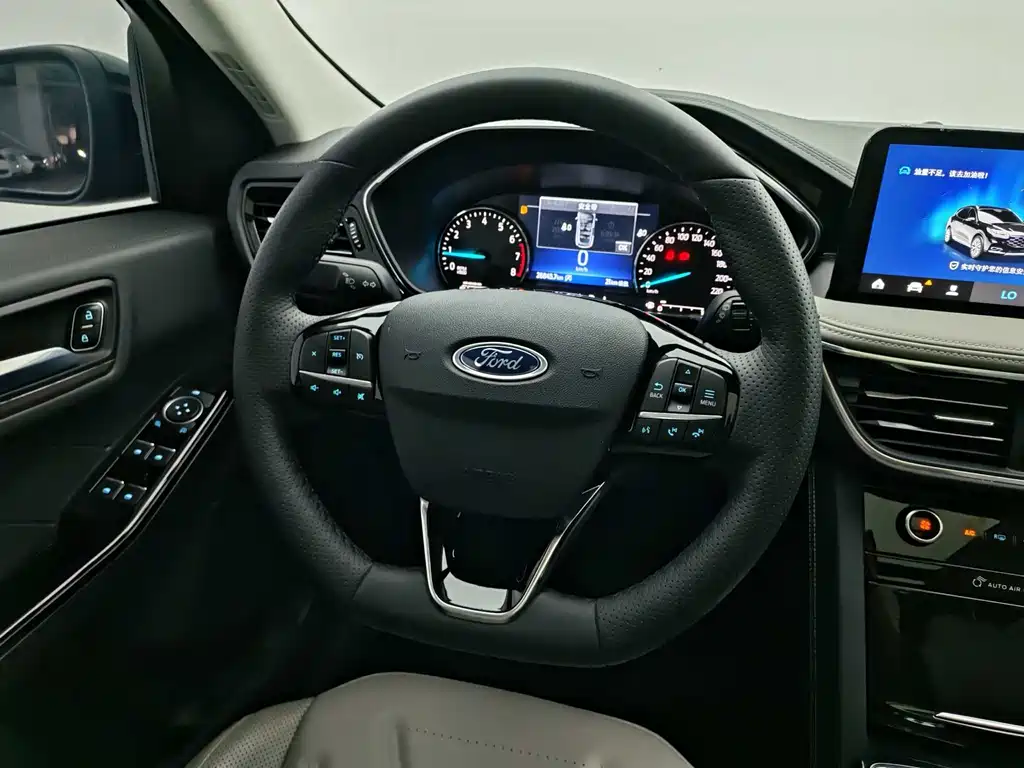 Ford Escape 2023 — фото 14